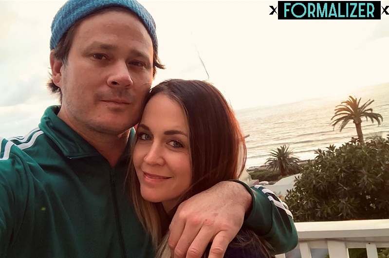 How Tom DeLonge Met Marie